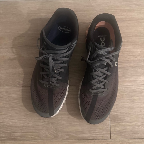 $170 Women’s On Cloudflow Running Shoe Pink/Black - Picture 5 of 9